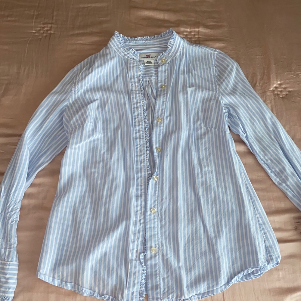 vineyard vines button down shirt in blue stripe